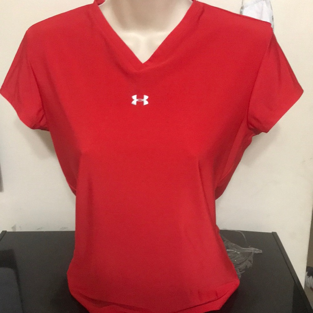 Ladies under armor tee
